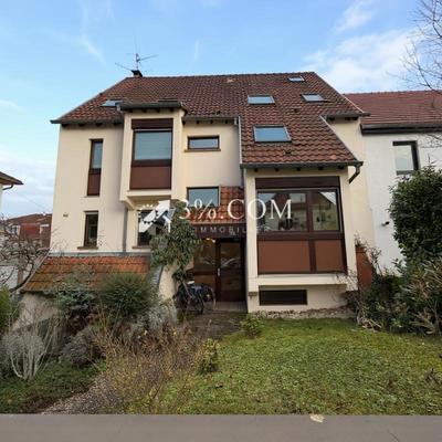 Appartement - 90 m² - 4 pièces