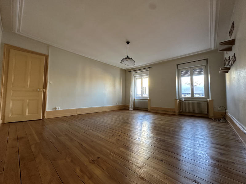 Appartement - 79 m² - 4 pièces