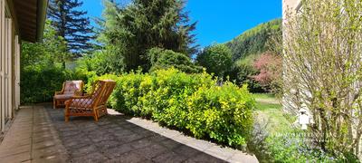 Maison - 299 m² - 14 pièces