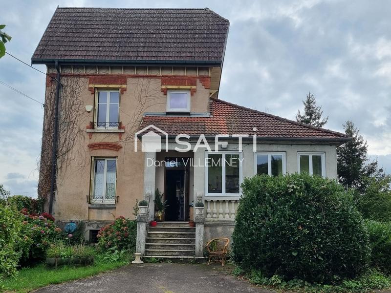 Maison - 203 m² - 9 pièces
