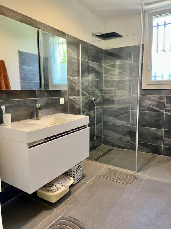 Maison - 192 m² - 10 pièces