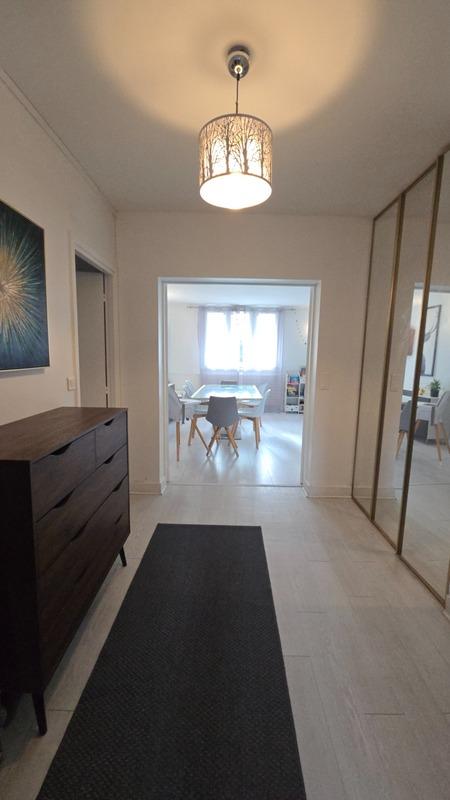 Appartement - 94 m² - 3 pièces