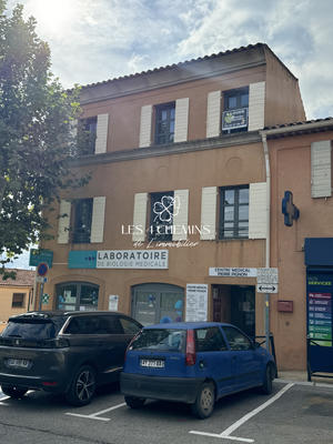 Local commercial - 77 m² - 4 pièces
