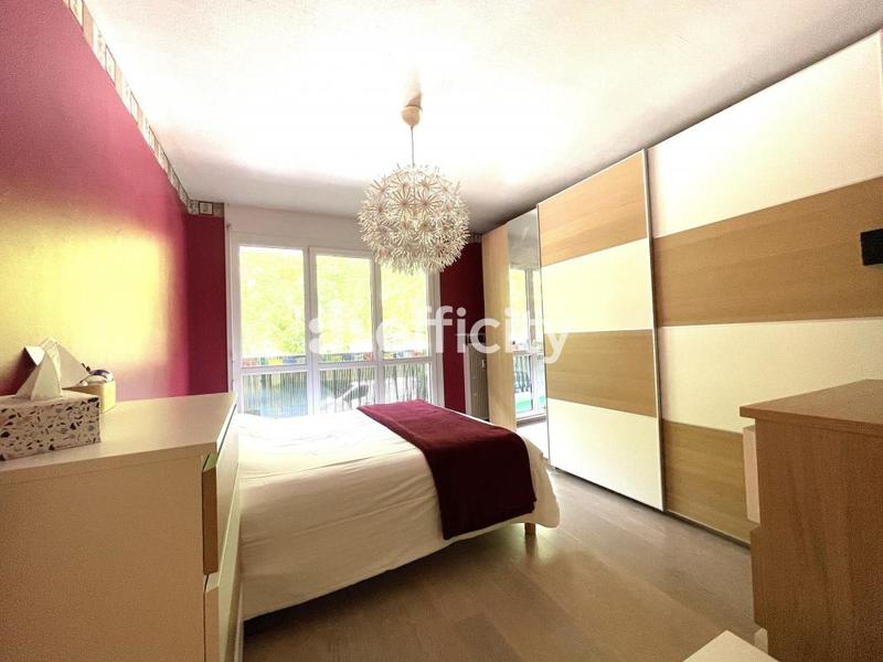 Appartement - 101 m² - 5 pièces