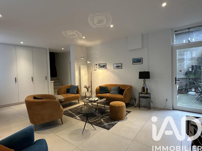 Appartement - 136 m² - 6 pièces