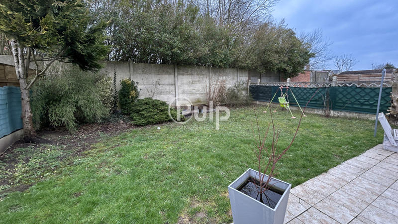 Maison - 95 m² - 5 pièces