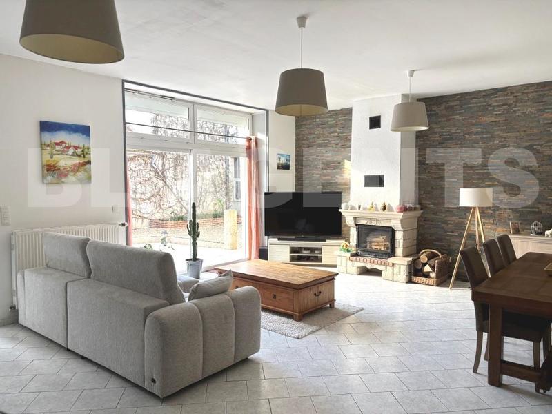 Maison de ville - 145 m² - 6 pièces