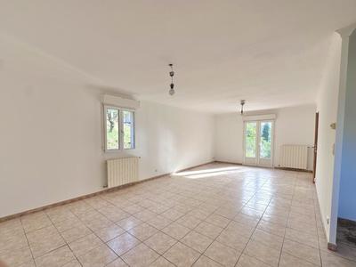 Maison - 99 m² - 4 pièces