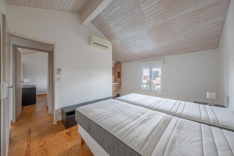 Maison - 160 m² - 8 pièces