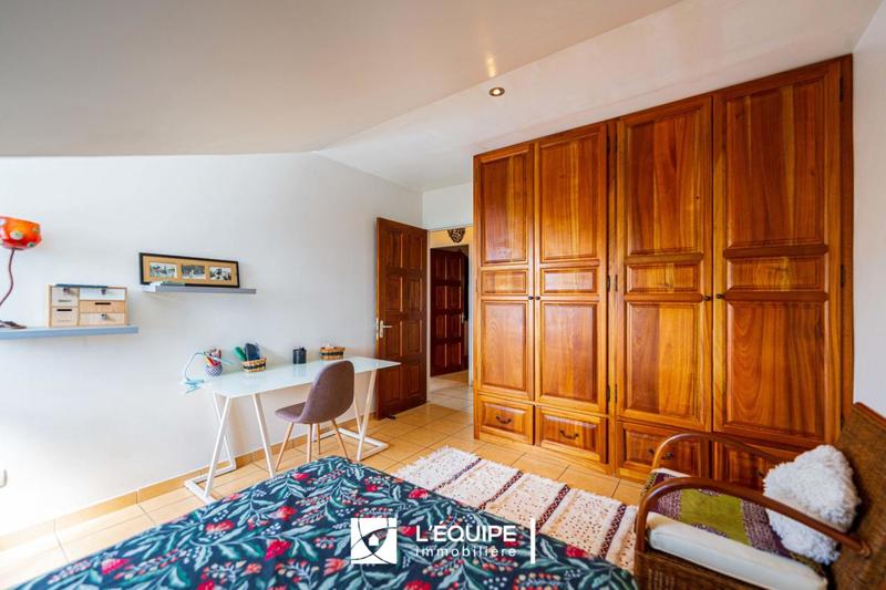 Villa - 137 m² - 4 pièces