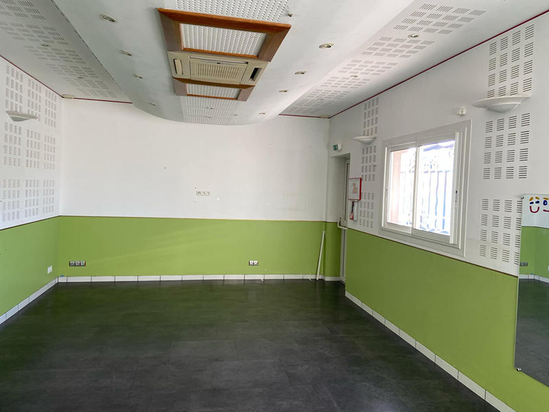 Local commercial - 200 m²