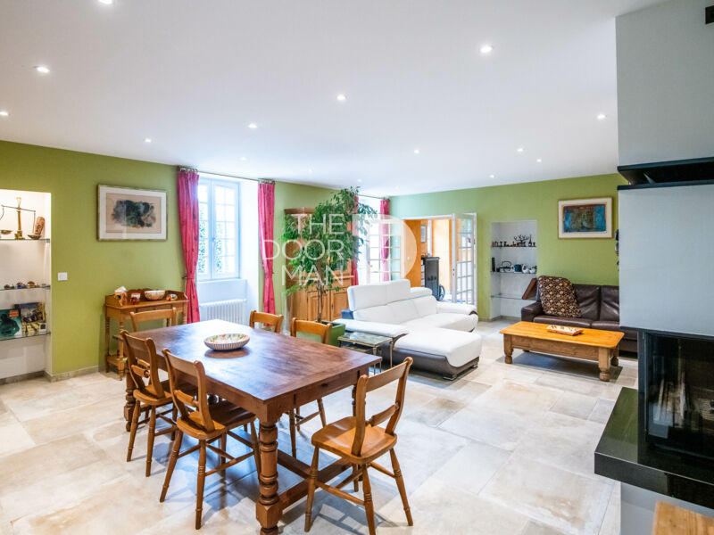 Longère - 334 m² - 9 pièces