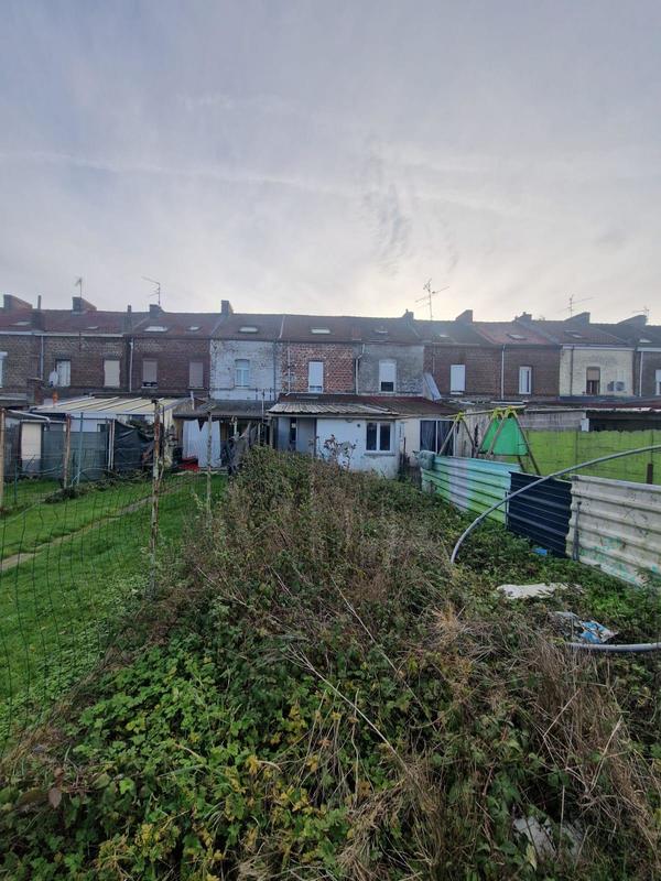 Immeuble - 110 m² - 6 pièces