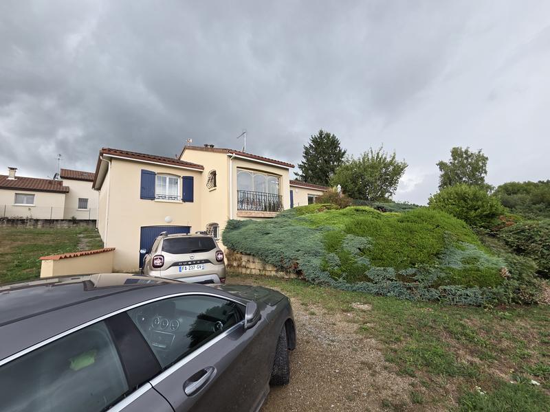 Maison - 110 m² - 5 pièces