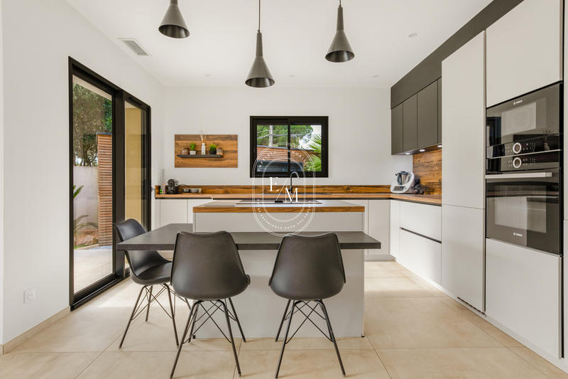 Villa - 142 m² - 5 pièces