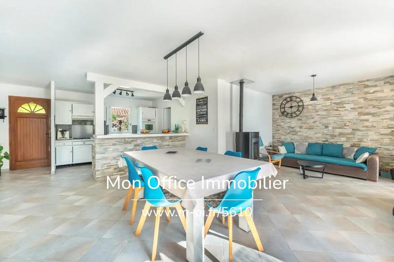 Maison - 140 m² - 6 pièces