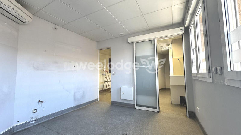 Bureau - 64 m² - 3 pièces