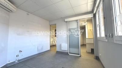 Bureau - 64 m² - 3 pièces