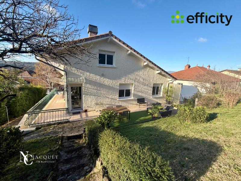 Maison - 148 m² - 5 pièces