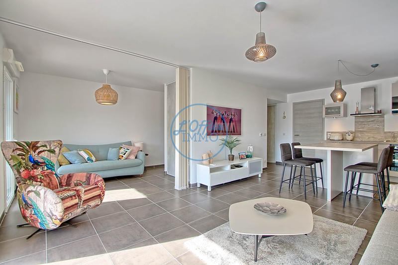 Appartement - 82 m² - 4 pièces