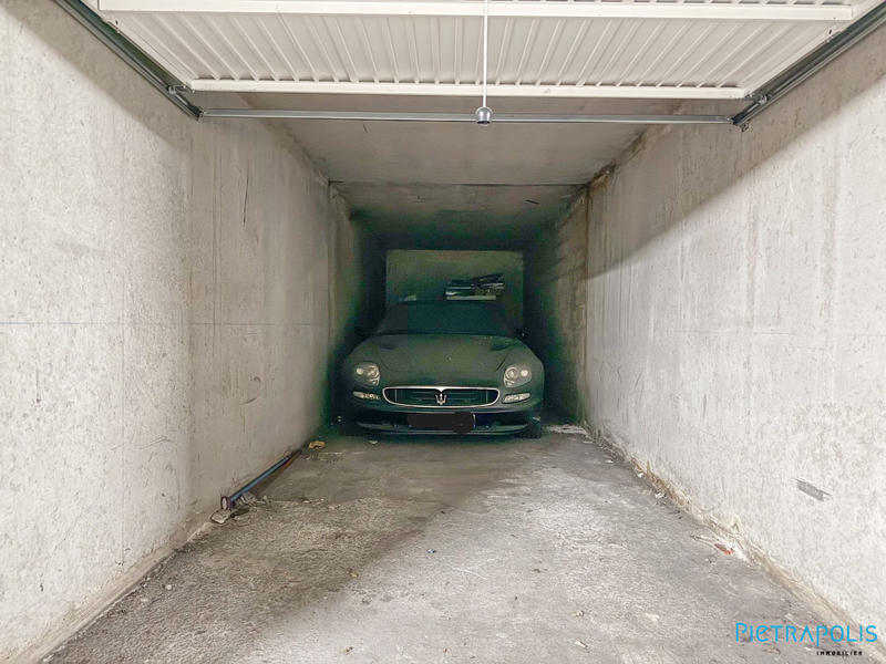 Parking / Garage - 26 m²