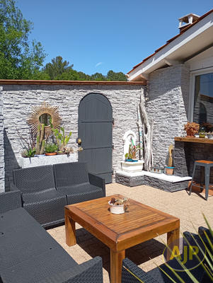 Maison - 178 m² - 5 pièces