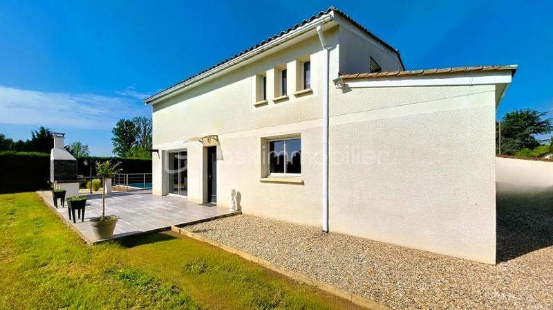 Villa - 205 m² - 7 pièces