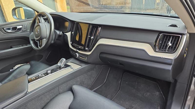 Volvo Xc60 II T6 Recharge 2.0 Ti 341 Plug in Hybrid Awd Geartronic8 Luxe - Automatique