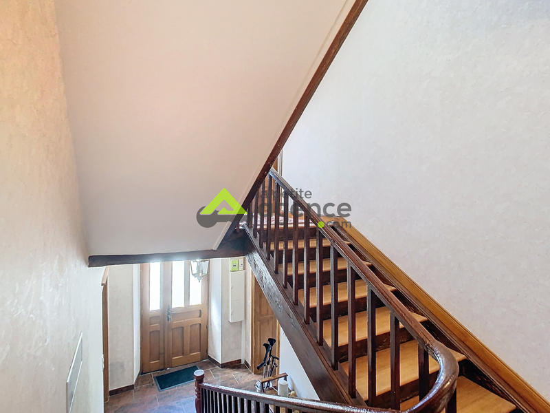 Maison - 195 m² - 7 pièces