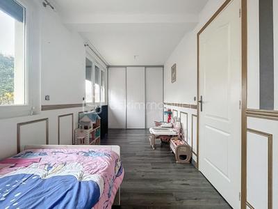 Maison traditionnelle - 103 m² - 4 pièces