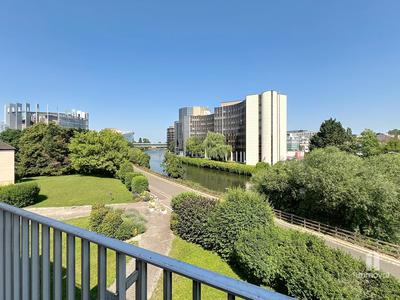 Duplex - 187 m² - 6 pièces