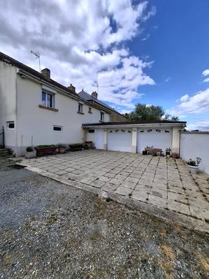 Maison - 95 m² - 6 pièces