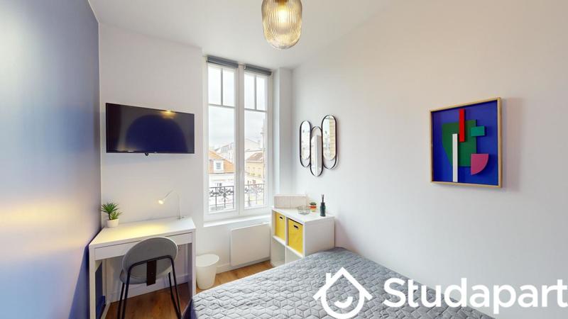 Chambre - 11 m² - 1 pièce