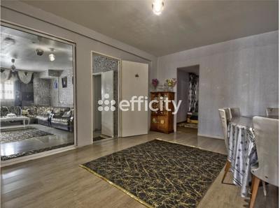 Immeuble - 285 m² - 14 pièces