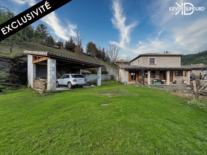 Maison - 105 m² - 5 pièces