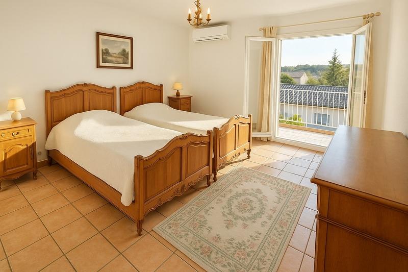 Maison - 182 m² - 7 pièces