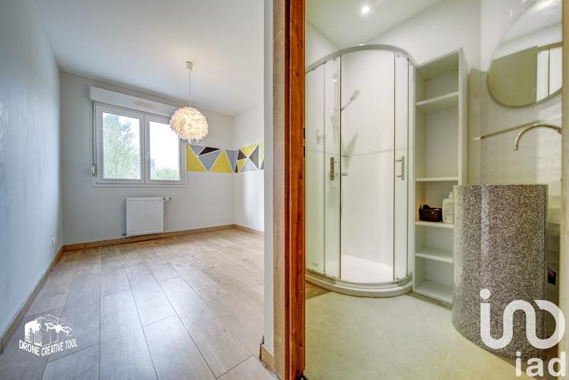 Maison - 138 m² - 8 pièces