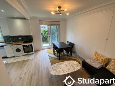 Chambre - 9 m² - 1 pièce