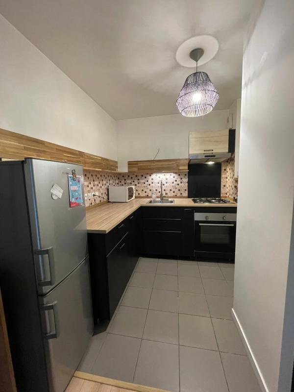 Studio - 25 m² - 1 pièce