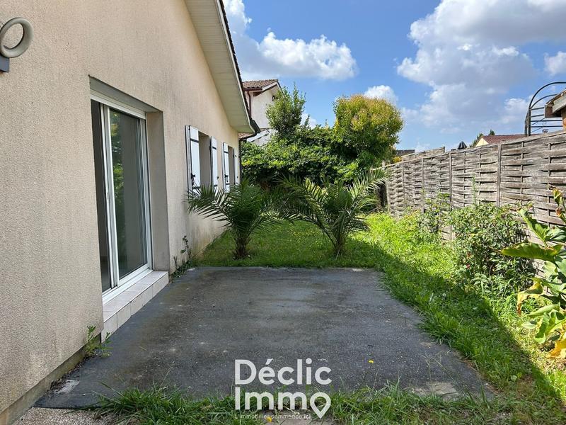 Maison - 90 m² - 5 pièces