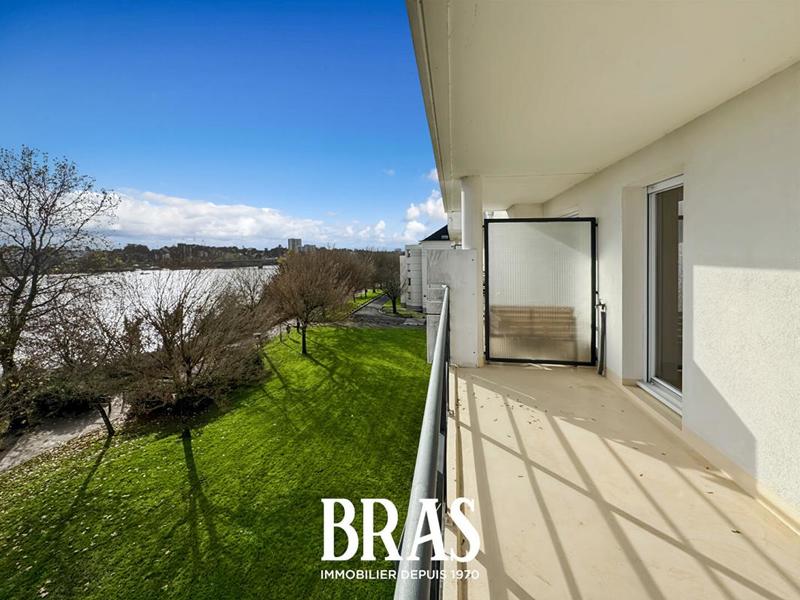 Appartement - 75 m² - 4 pièces