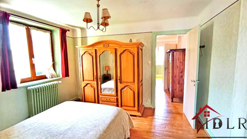 Maison - 277 m² - 10 pièces