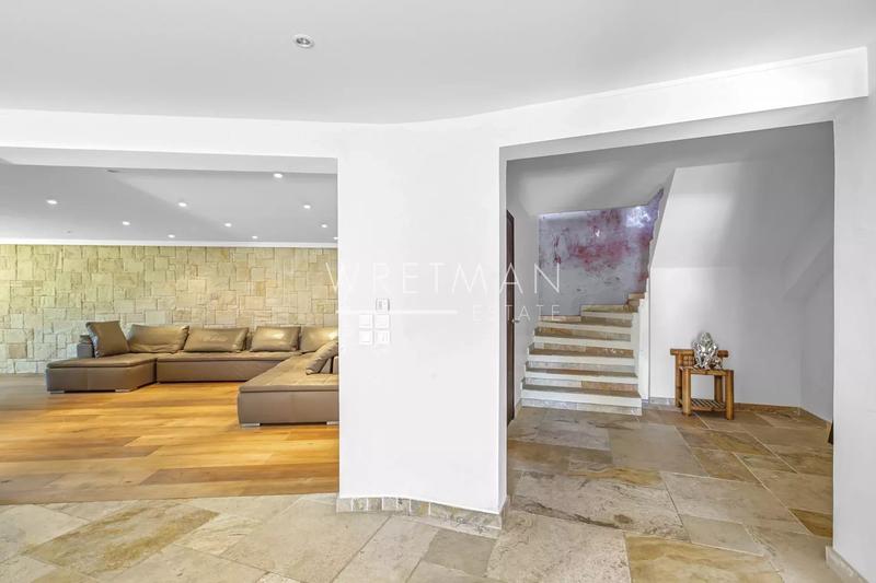 Villa - 430 m² - 9 pièces