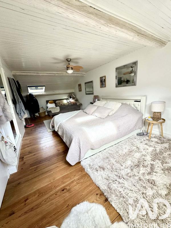 Maison - 320 m² - 10 pièces