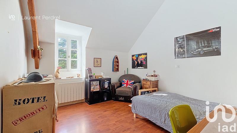 Maison - 251 m² - 10 pièces