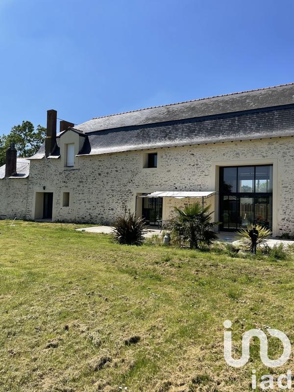 Maison - 252 m² - 10 pièces