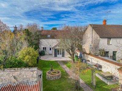 Maison - 85 m² - 4 pièces