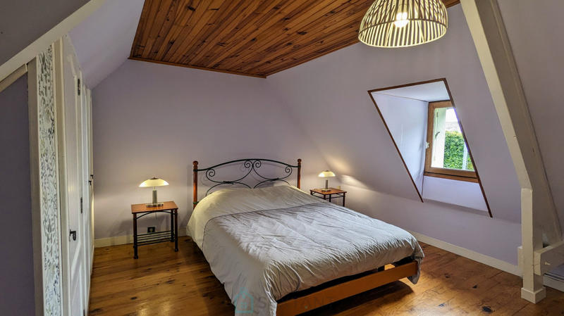 Maison - 200 m² - 7 pièces