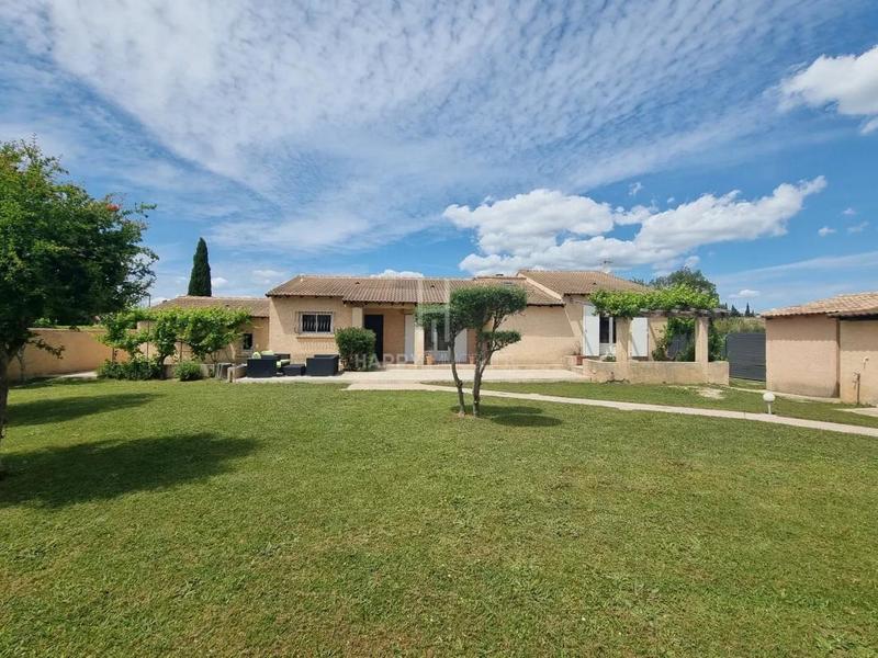 Maison - 216 m² - 7 pièces