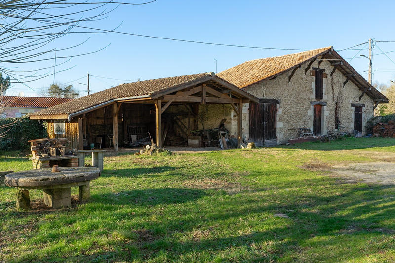 Maison - 270 m² - 7 pièces